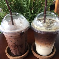 KB cafe coffee and food