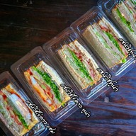 เมนูของร้าน . .