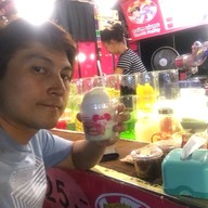 รวมมิตรแม่พลอย