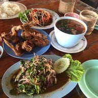 ส้มตำเจ๊อารี