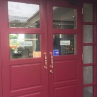 Pipooh Coffee Bar & Restaurant