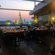 โรงแรมอรุณเรสซิเดนท์