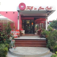 บรรยากาศ Fall In Love Cafe สุขุมวิท 101/1
