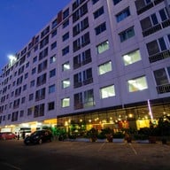 โรงแรมเซ็นทริคเพลส