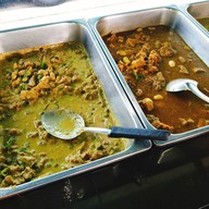 ร้านข้าวแกงบ้านส้อง