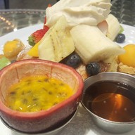 White Shuffle เซ็นทรัล อีสวิลล์