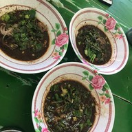 เตี๋ยวเรือ นายยะ ณ ฝั่งธน