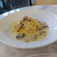 Le Petit cafe LONDON STREET