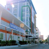 เฟิร์สโฟล์คตำนัวส์