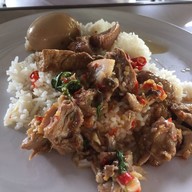 ข้าวแกงครัวต้นแก้ว