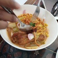 ข้าวซอยแม่พิกุล