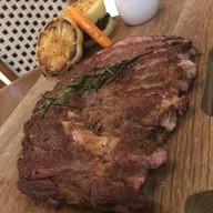 CALIN Café : French Café & Gourmet Grocery