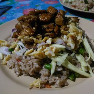 เมนูของร้าน กุ๊กปุ๋ย อาหารตามสั่ง