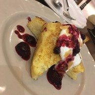 CALIN Café : French Café & Gourmet Grocery