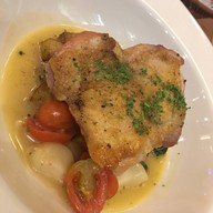 CALIN Café : French Café & Gourmet Grocery