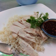 เมนูของร้าน ข้าวมันไก่สามย่านเจ้าเก่า