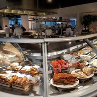 บรรยากาศ DEAN & DELUCA มหานคร คิ้วบ์