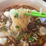 เมนูของร้าน ก๋วยเตี๊ยวเจ๊หมวย (เจ้าเก่า หลังกิมหยง)