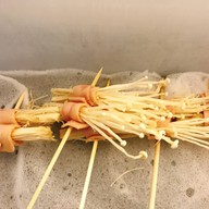 ปิ้งปิ้ง ย่างย่าง มะหล่า