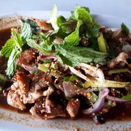 เมนูของร้าน เพียรศรี ส้มตำ ไก่ย่างเหรียญทอง