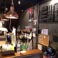 บรรยากาศ Warm Up Coffee