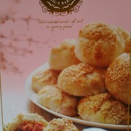 April’s Bakery เซ็นทรัลเฟสติวัล อีสต์วิลล์