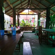 บรรยากาศ ขนมเส้นน้ำย้อย by Sunflower อ.ลอง