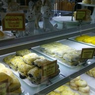 April’s Bakery เซ็นทรัลเฟสติวัล อีสต์วิลล์