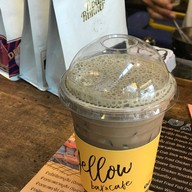 เมนูของร้าน Yellow Bar and Cafe