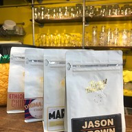 บรรยากาศ Yellow Bar and Cafe