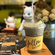 เมนูของร้าน Yellow Bar and Cafe