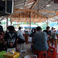 ก๋วยเตี๋ยวเรือต้นยางใหญ่เขาใหญ่