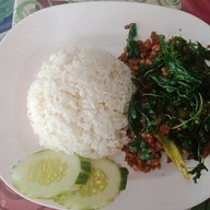 ก๋วยเตี๋ยวเรือต้นยางใหญ่เขาใหญ่