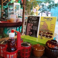 ก๋วยเตี๋ยวเรือต้นยางใหญ่เขาใหญ่