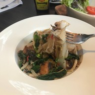 เมนูของร้าน The Hub Cafe and Eatery พระราม 9