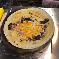 เมนูของร้าน เครปบุฟเฟ่ต์สันติธรรมเจ้าแรกในเชียงใหม่ สันติธรรม