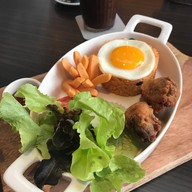 เมนูของร้าน The Hub Cafe and Eatery พระราม 9