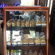 บรรยากาศ ลูกหว้า กาแฟ สาขาตรงข้าม อบจ.ระยอง เนินพระ