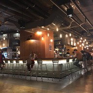 บรรยากาศ WISHBEER Home Bar The Street Ratchada