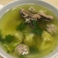 ก๋วยเตี๋ยวต้มยำชามใหญ่