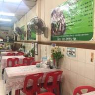 ก๋วยเตี๋ยวต้มยำชามใหญ่