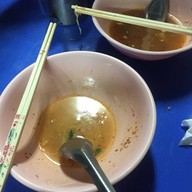 น้อยบะหมี่เกี๊ยว หน้าไปรษณีย์จอมสุรางค์