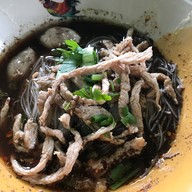 ก๋วยเตี๋ยวเรือขุนทอง