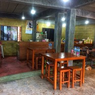 บรรยากาศ ขนมจีนรูท 12 เขาค้อ