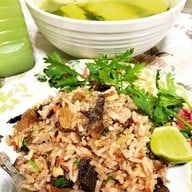 ร้านอาหาร ใบเงิน