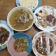 เมนูของร้าน พังกี่ข้าวมันไก่