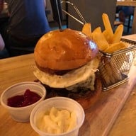 เมนูของร้าน Feed the Beast