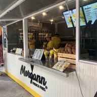 หน้าร้าน Morgann French Fries Centerpoint of Siam Square