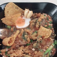 ก๋วยเตี๋ยวต้มยำพิษณุโลก (คุณนา) ตลาดลุงเพิ่ม