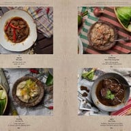 เมนู คั่วกลิ้ง+ผักสด ทองหล่อ